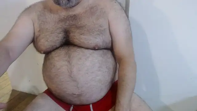 Snapshot of mikeyhotbear chatting on July 25, 2026, 5:49 am mikeyhotbear online show from July 25, 2026, 5:49 am