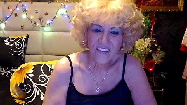 HappyWomanOn online show from April 11, 2026, 9:13 am