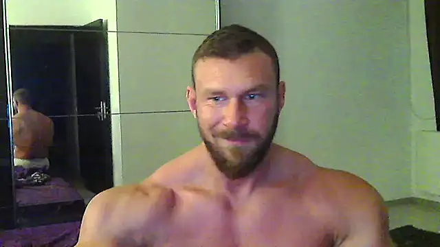 muscularkevin online show from May 9, 2026, 3:34 am