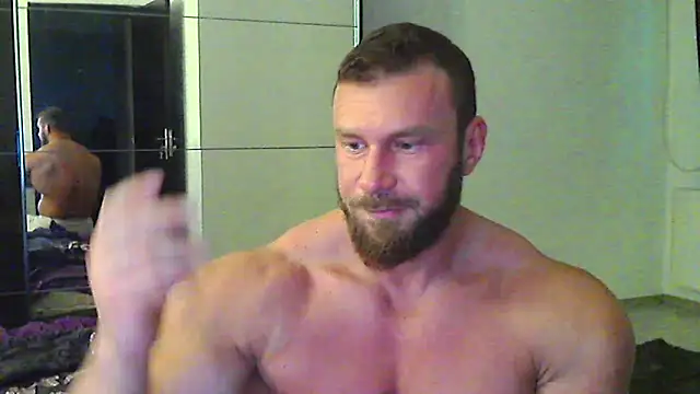 muscularkevin online show from May 15, 2026, 3:35 am
