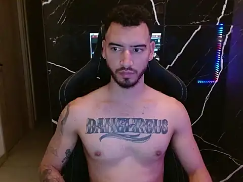 Dangerous-Men online show from October 31, 2025, 4:35 am