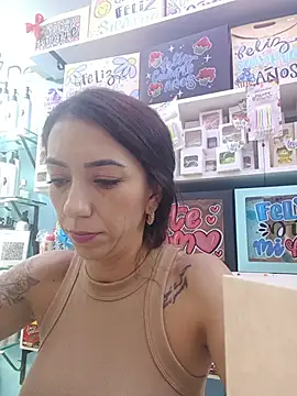 LunaZambrano online show from June 27, 2026, 7:08 pm