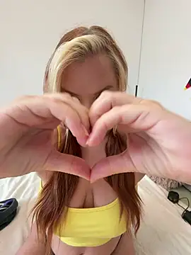 Snapshot of AnjaAmelia chatting on July 1, 2026, 10:50 am AnjaAmelia online show from July 1, 2026, 10:50 am