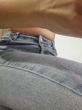 KamaSons online show from March 23, 2026, 1:37 pm