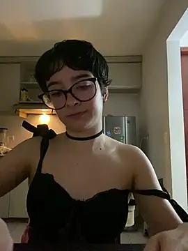 Snapshot of _Lunnaa_ chatting on June 28, 2026, 1:22 am Lunnaa online show from June 28, 2026, 1:22 am