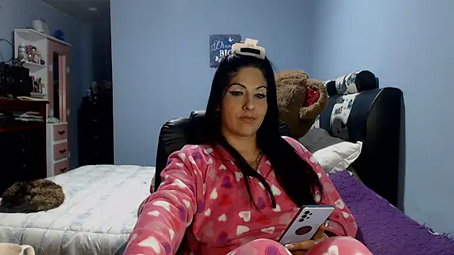 Snapshot of sahtlove1 chatting on June 25, 2026, 4:34 am sahtlove1 online show from June 25, 2026, 4:34 am