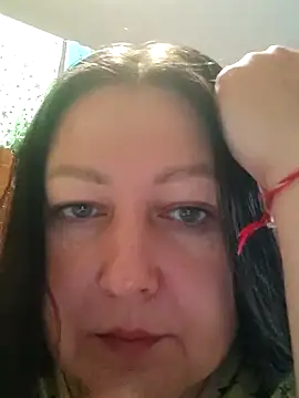 Snapshot of Rini333 chatting on May 9, 2026, 8:41 am Rini333 online show from May 9, 2026, 8:41 am