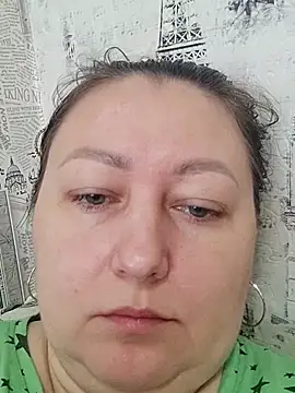 Snapshot of Rini333 chatting on June 1, 2026, 8:38 am Rini333 online show from June 1, 2026, 8:38 am