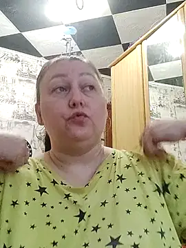 Rini333 online show from July 28, 2026, 12:48 pm