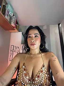 Snapshot of AsianMilfSheryl chatting on July 8, 2026, 7:02 am AsianMilfSheryl online show from July 8, 2026, 7:02 am