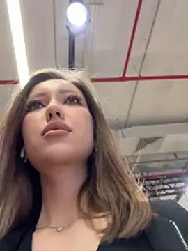 goodforKarina online show from May 13, 2026, 11:18 am