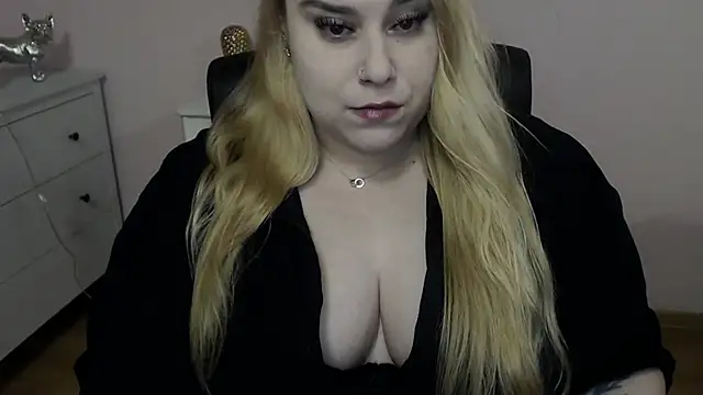 XgloryHAILEY online show from July 7, 2026, 8:57 pm