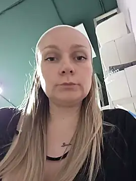 Bondgirl 013 online show from May 30, 2026, 6:16 pm