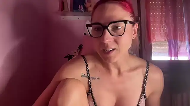 Snapshot of Nikky_Divine chatting on July 11, 2026, 9:01 am Nikky Divine online show from July 11, 2026, 9:01 am