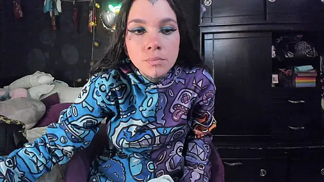 Lilmarieee online show from November 5, 2025, 10:10 pm