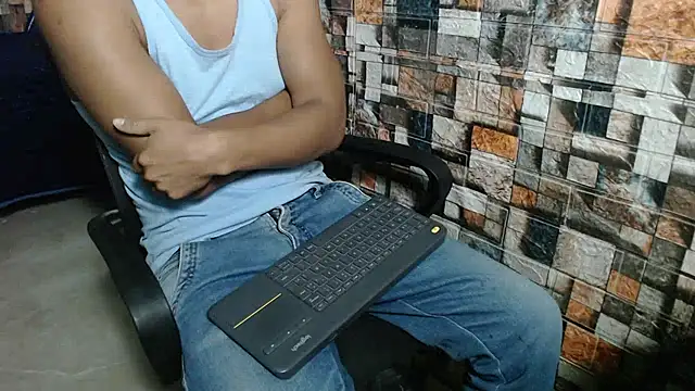 sexatlexx online show from August 1, 2026, 2:33 am