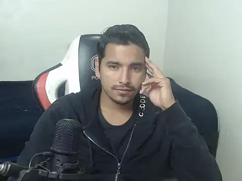 kylian 07 online show from June 17, 2026, 2:25 am