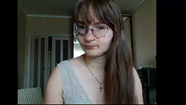 KiraGoldens online show from May 30, 2026, 5:26 am