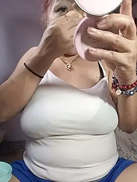 hotbabes163 online show from June 29, 2026, 7:14 am