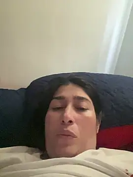 Snapshot of andreaisis2 chatting on May 2, 2026, 7:19 pm andreaisis2 online show from May 2, 2026, 7:19 pm