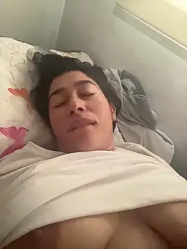 Snapshot of andreaisis2 chatting on June 2, 2026, 2:08 pm andreaisis2 online show from June 2, 2026, 2:08 pm