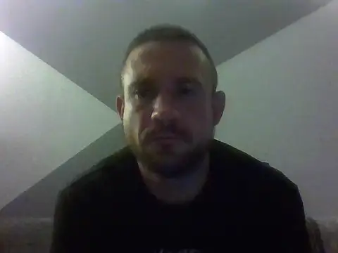 aroj95 online show from June 16, 2026, 12:35 am