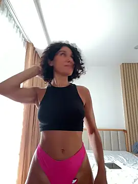  CurlySue  online show from June 22, 2026, 10:51 pm