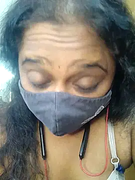 sexynayan23 online show from June 25, 2026, 12:31 pm