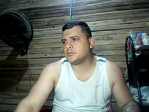 Arcangel 05 online show from July 25, 2026, 4:54 am