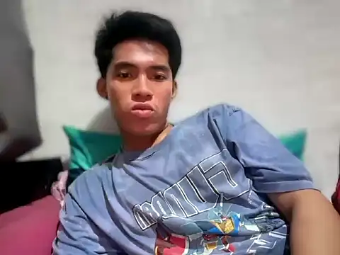 Snapshot of Lightjt04 chatting on August 5, 2026, 7:17 pm Lightjt04 online show from August 5, 2026, 7:17 pm