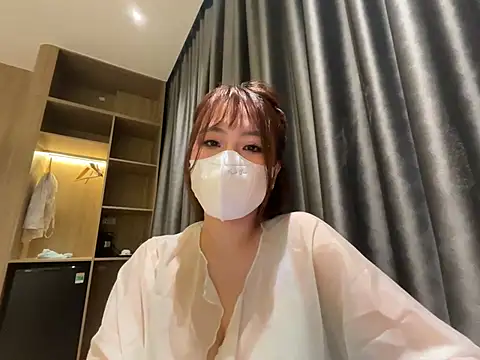 Onee-Chew online show from June 7, 2026, 4:11 pm