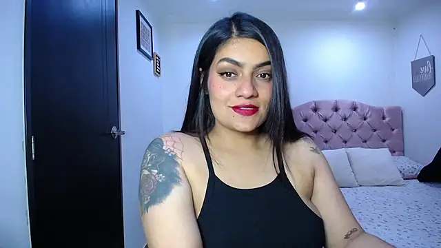 Roxane777 online show from July 9, 2026, 3:43 am