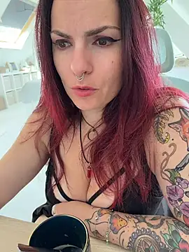 LunaMoongirl online show from July 19, 2026, 2:54 pm