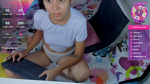 Snapshot of amy_petite chatting on July 15, 2026, 7:52 pm amy petite online show from July 15, 2026, 7:52 pm