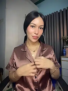 Jasmine Elcock online show from July 4, 2026, 9:32 pm