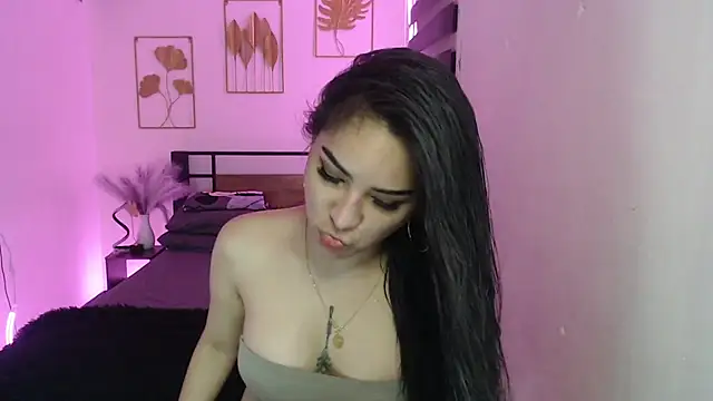 TS QueenMistress online show from March 4, 2025, 6:04 am