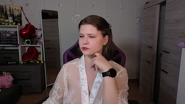 TinniAngel online show from May 2, 2026, 5:40 pm