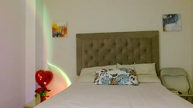 kiarablue online show from August 4, 2026, 12:03 am