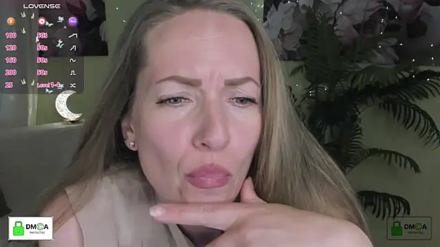 Queenymel online show from June 20, 2026, 4:32 pm
