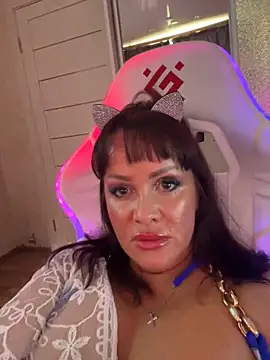 Lolaley2 online show from June 21, 2026, 4:48 am