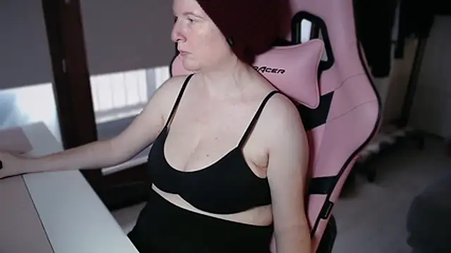 Snapshot of Exotic-Desire chatting on July 8, 2026, 8:19 am Exotic-Desire online show from July 8, 2026, 8:19 am