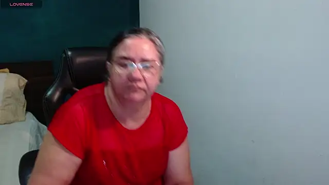 Snapshot of scaelettdubois chatting on June 17, 2026, 11:38 pm scaelettdubois online show from June 17, 2026, 11:38 pm