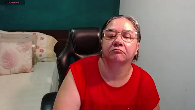 Snapshot of scaelettdubois chatting on July 2, 2026, 7:58 am scaelettdubois online show from July 2, 2026, 7:58 am