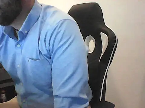 Kalel17073 online show from June 16, 2026, 6:21 pm