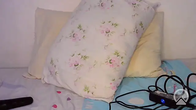 sexydarl online show from June 13, 2026, 7:39 am