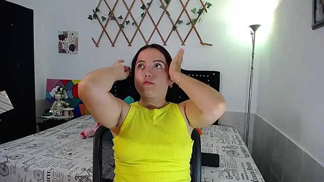 naughty girl 4u online show from June 25, 2026, 7:07 pm