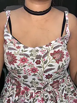 SCHOOL Girl 0 online show from June 16, 2026, 6:49 am