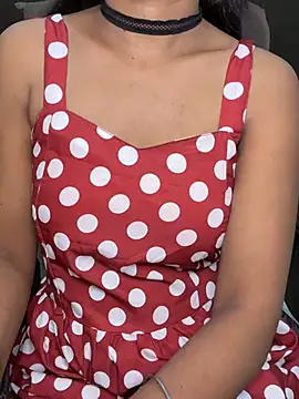 SCHOOL Girl 0 online show from July 23, 2026, 5:44 pm