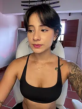 Ale Lewis online show from July 12, 2026, 7:05 pm
