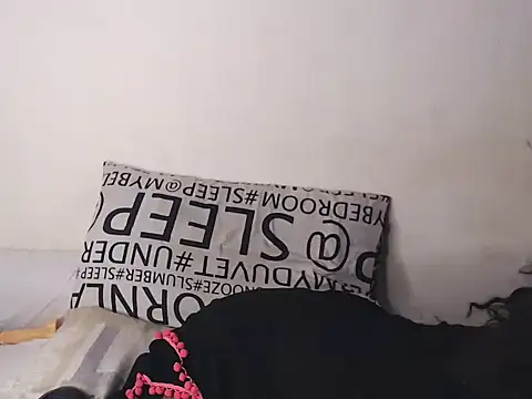 wetmypants online show from July 7, 2026, 10:36 pm